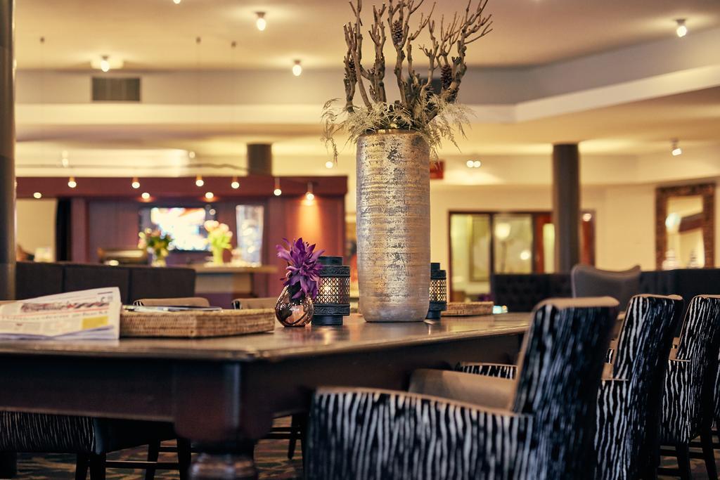 Hampshire Hotel - Newport Huizen Εξωτερικό φωτογραφία