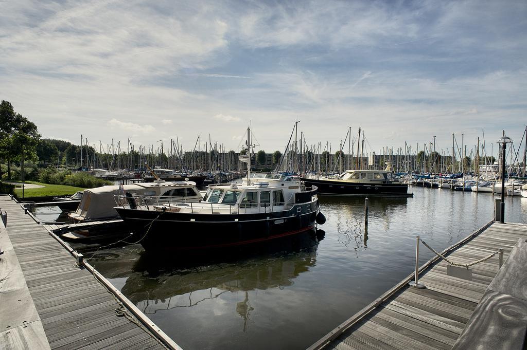 Hampshire Hotel - Newport Huizen Εξωτερικό φωτογραφία